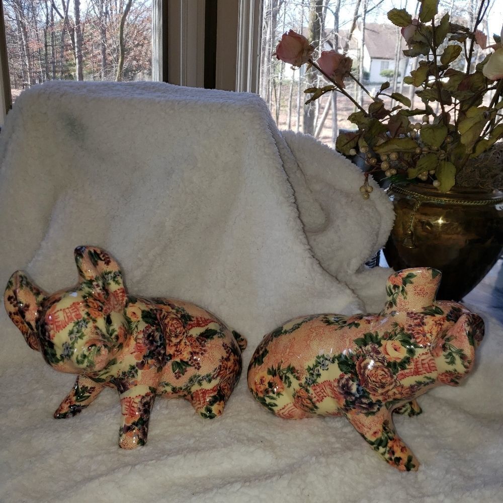 Pigs (2)  - Picture 5 of 7